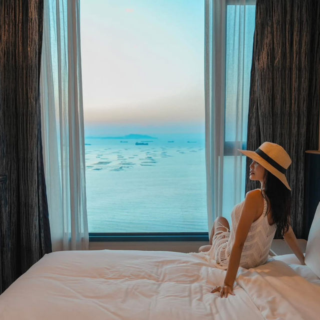 โรงแรมศรีราชา วิวสุดปัง 🌅