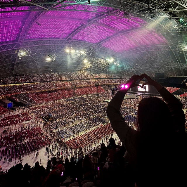 Taylor's Eras Tour: A Night to Remember in Singapore!