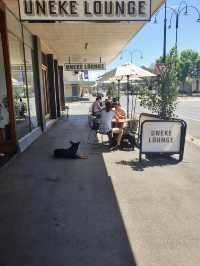 Uneke Lounge
