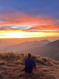 An amazing sunrise on the top of 1,806m 🔥
