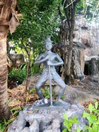Visit Wat Pho in Bangkok