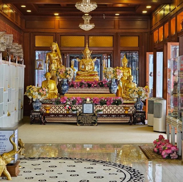 วัดเสมียนนารีพระอารามหลวง