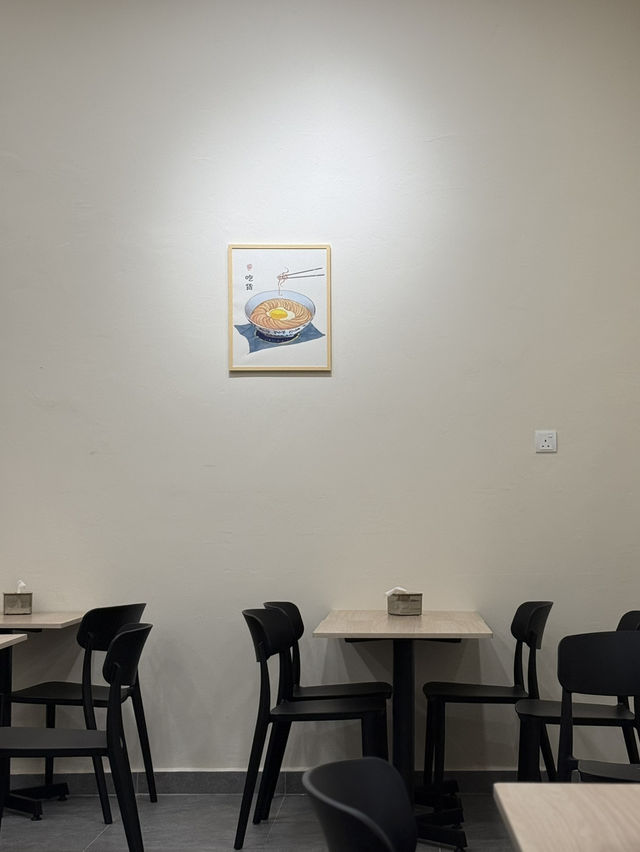 Brand new eatery that turned local laksa into a fried dish!