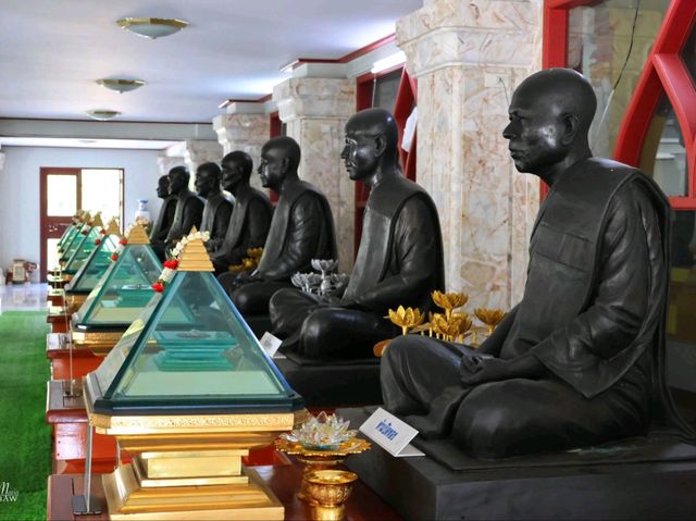 พระธุตังคเจดีย์ วัดอโศการาม