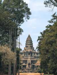 🇰🇭 Angkor Wat: One of the Most Breathtaking Places I’ve Ever Visited 🏛
