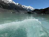 Tasman Glacier & Lake 塔斯曼冰川河健行遊湖