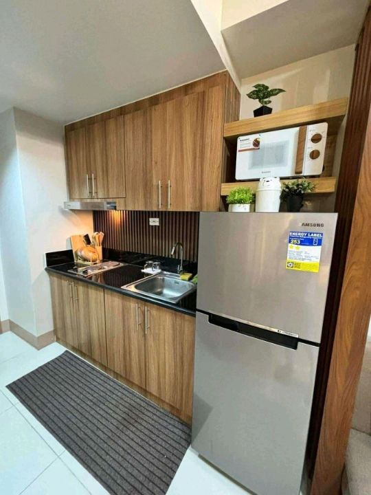 ₱2,499 - 4pax