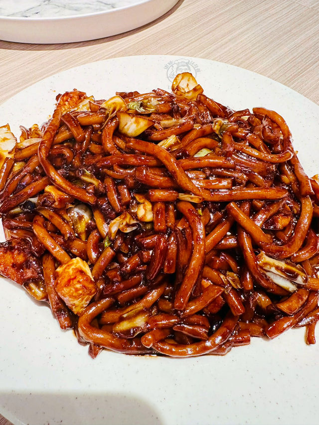 Wok Hei Wonders at Loong Kee Hokkien Mee