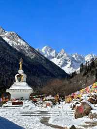 A Magical Winter Escape to Dagu Glacier – Pristine Snowscapes Under Azure Skies