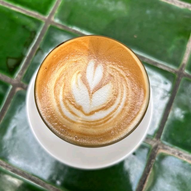 nicely located cafe