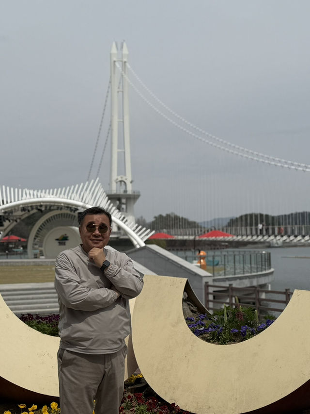 예당호 출렁다리 