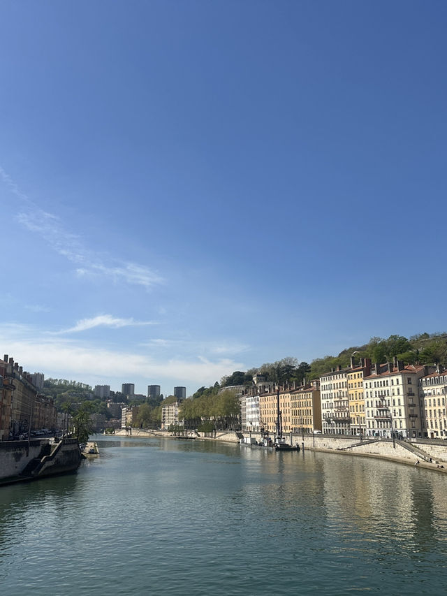 Lyon(ลียง) 
