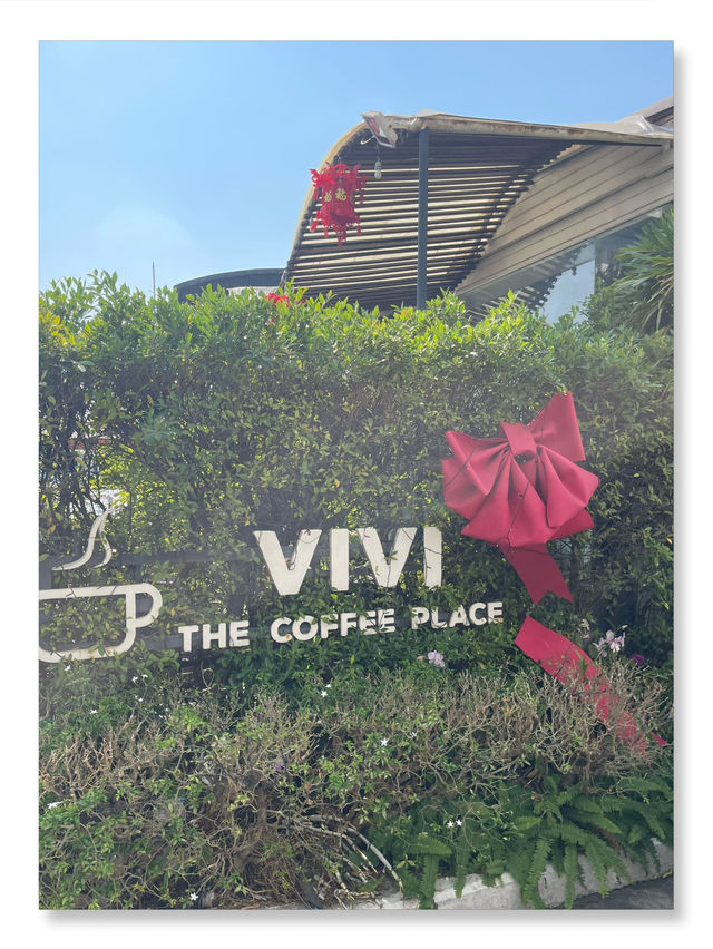坐在這個cafe位置看鄭王廟很美