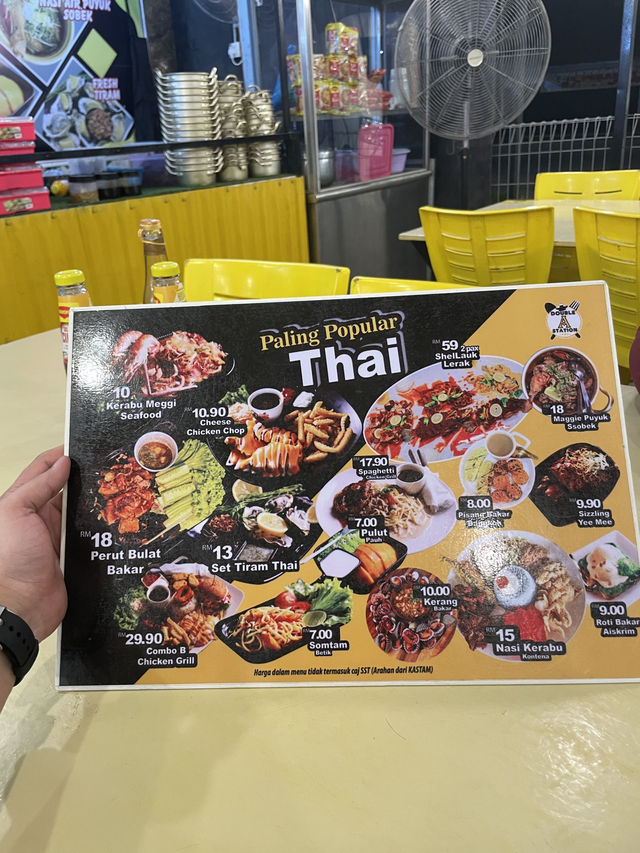 Vibrant Street Food Adventure at Double A Station, Pasir Puteh, Kelantan!