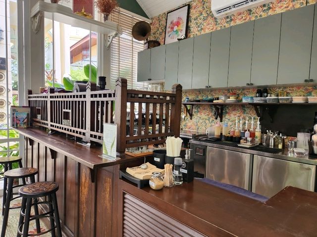Chata Specialty Coffee คาเฟ่สไตล์วินเทจย่านเยาวราช