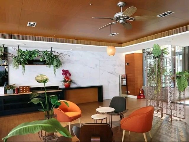 花蓮藍天麗池酒店 東大門夜市飯店 花蓮親子飯店推薦  附兒童遊戲室 飯店早餐有周家蒸餃吃到飽