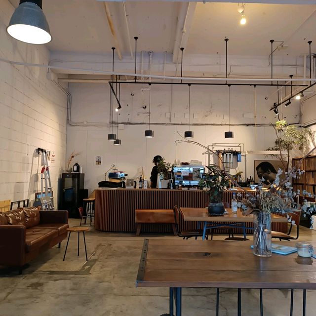 鹿兒島最早開門的咖啡店-- Luck Apartment 