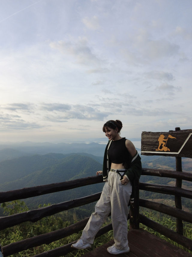 ⛰️🌫️ พาชมทะเลหมอก “ยอดเขาเทวดา” สุพรรณบุรี 