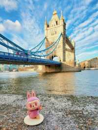 欣賞 倫敦塔橋 (Tower Bridge)🌉 好地方Costa Coffee☕️