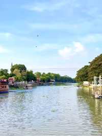 ข้ามแม่น้ำ...สู่วัดสไตล์โกธิก วัดนิเวศธรรมประวัติฯ