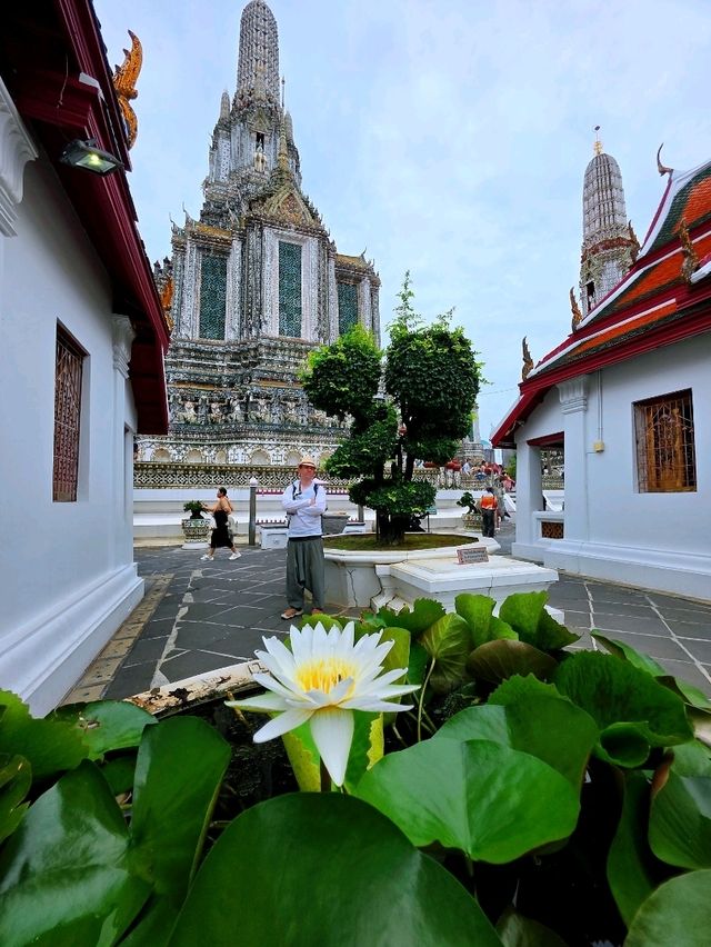 Wat Arun – The Temple of Dawn That Shines All Day
