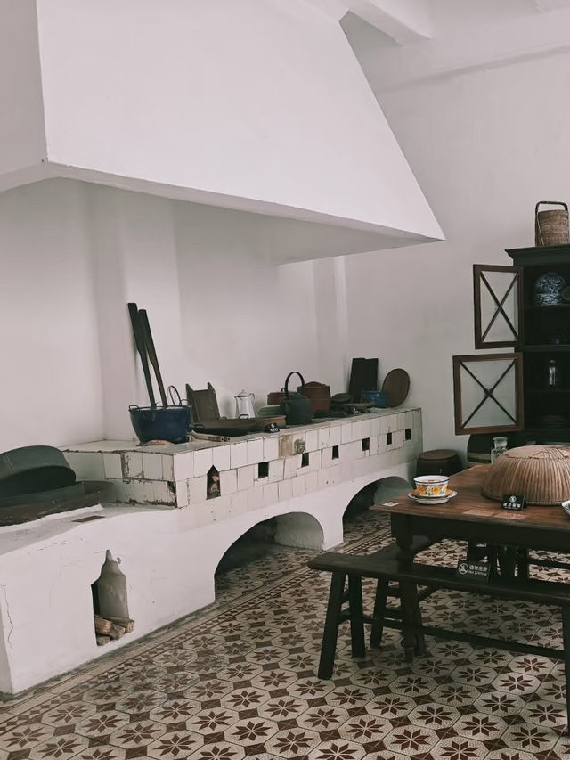 Living History on a Budget – A Visit to the Baba & Nyonya Heritage Museum, Melaka