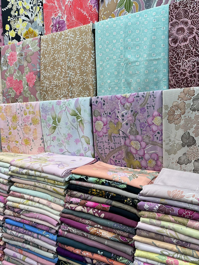 One Market to Rule Them All — Pasar Payang!