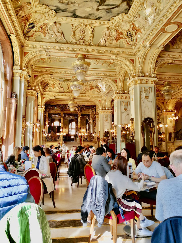 Golden Decadence at Noon: A Taste of Royalty in Budapest