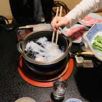 🍲 Asari Honten – สุกี้ยากี้ร้อน ๆ สูตรดั้งเดิม