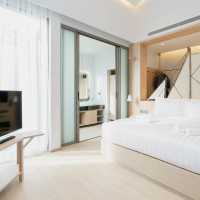 A Coastal Retreat of Serenity and Splendor