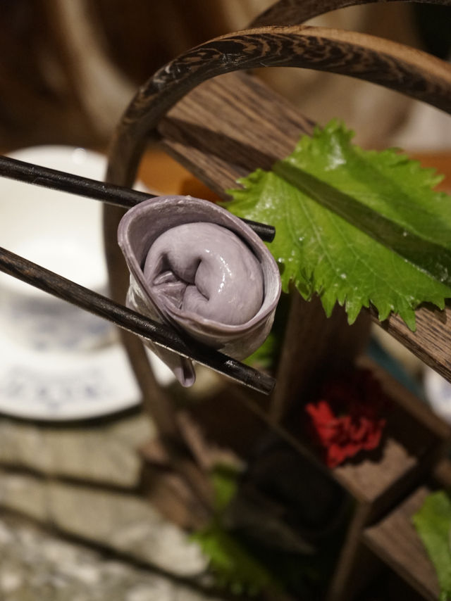 香江中享受新派懷舊火鍋