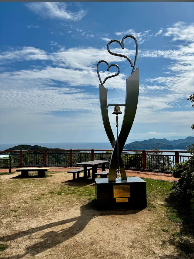 【恋人の聖地💑見江島展望台でハートの入り江を眺める旅】