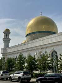 Visit the Almaty Central Mosque: A Spiritual Gem in Kazakhstan 🇰🇿🕌