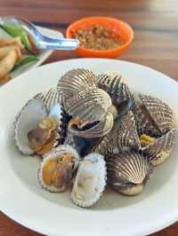 ท่าเรือลุงหมีซีฟู้ด – จันทบุรี