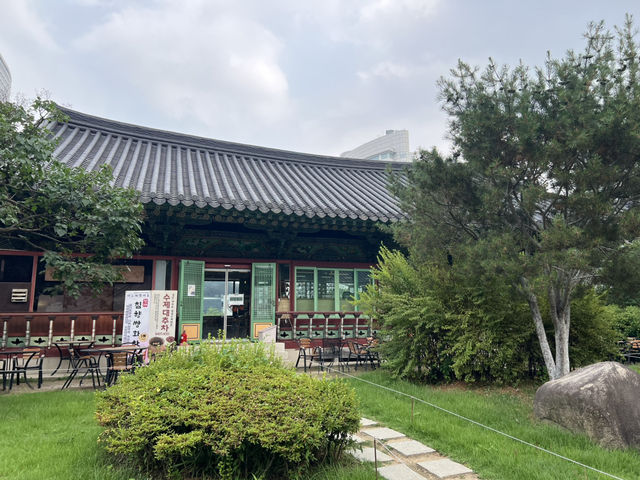 봉은사 경내 공간