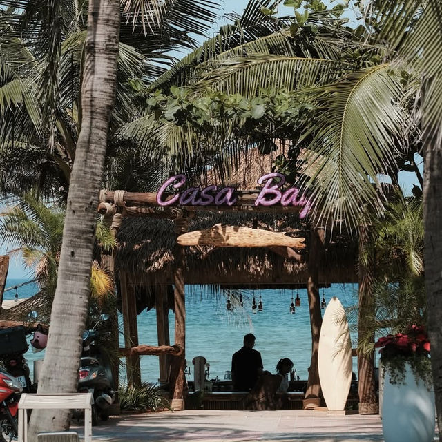 Casa Bay Beach Club