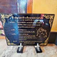 สักการะองค์พระหลักเมืองปทุมธานี