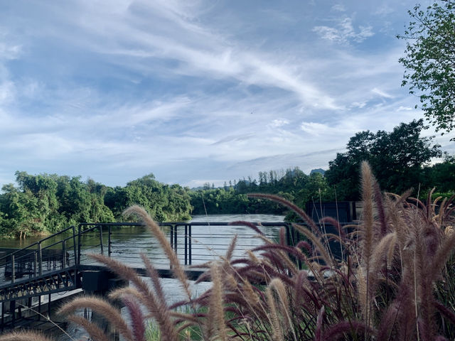  🌧️กาญจนบุรีหน้าฝน @The Tryst River Kwai🌿