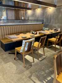 【大阪・難波】備長炭の香りと鶏の旨みが響く鶏料理専門店「TORA鶏YA 難波千日前店」