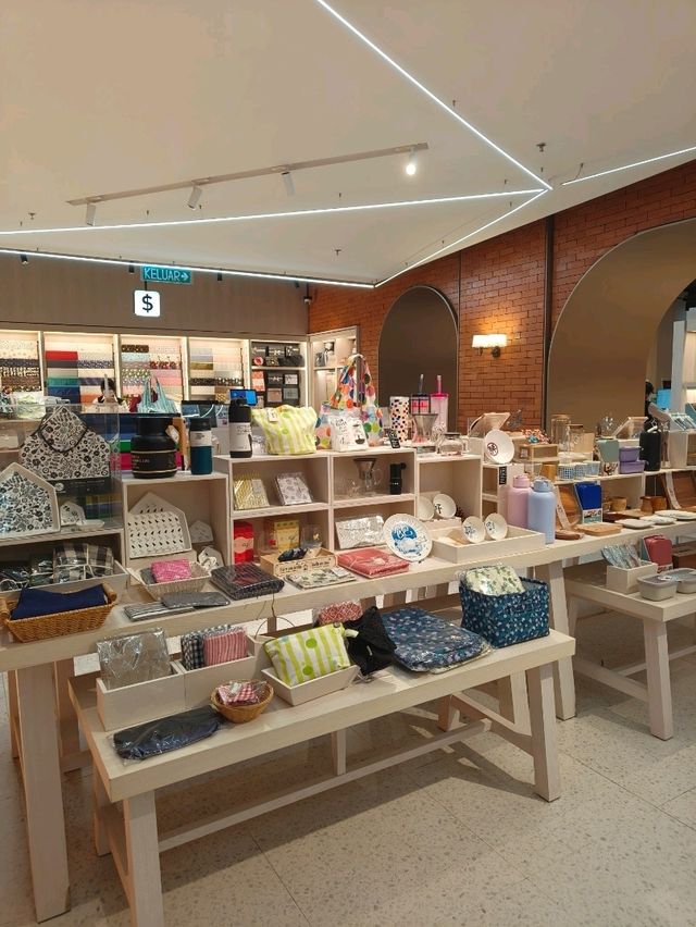 A Calm and Beautiful Space for Stationery Lovers in KL