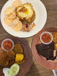 Banana Leaves, Big Flavors, Batam’s Culinary Icon