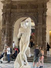 法國巴黎/人生必去的一座博物館/羅浮宮Louvre