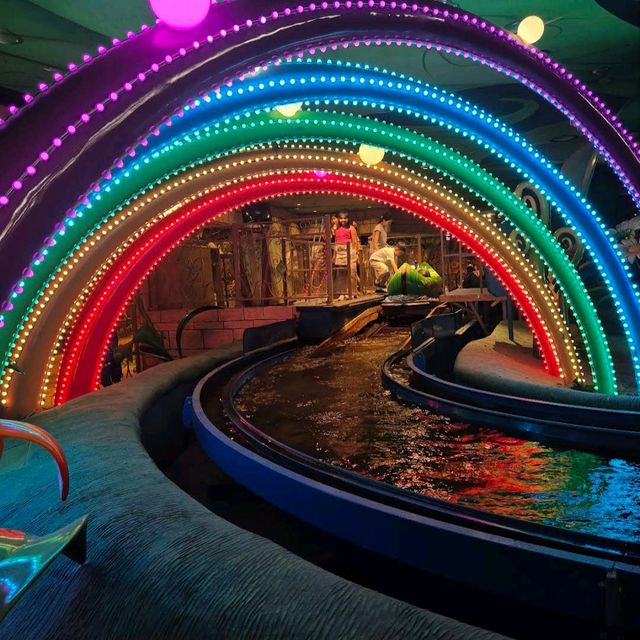 롯데월드 (Lotte World Adventure)