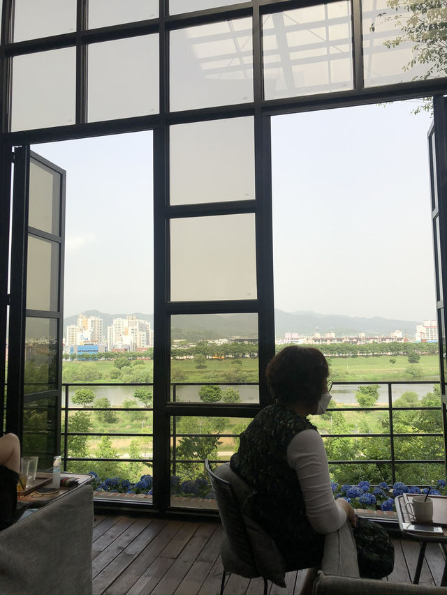 ☕ 조용하고 안정적인 순간, 복현동 스테이블모먼트