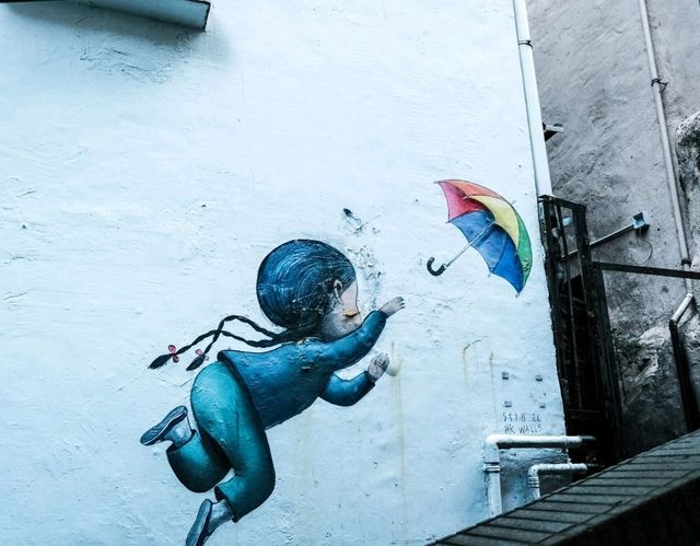 Hong Kong's bustling street arts