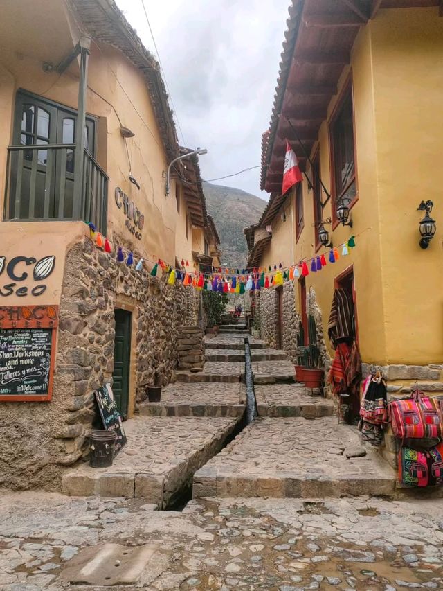 Stone Fortresses and Living History of Ollantaytambo
