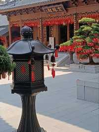 Tranquility at Qibao Temple