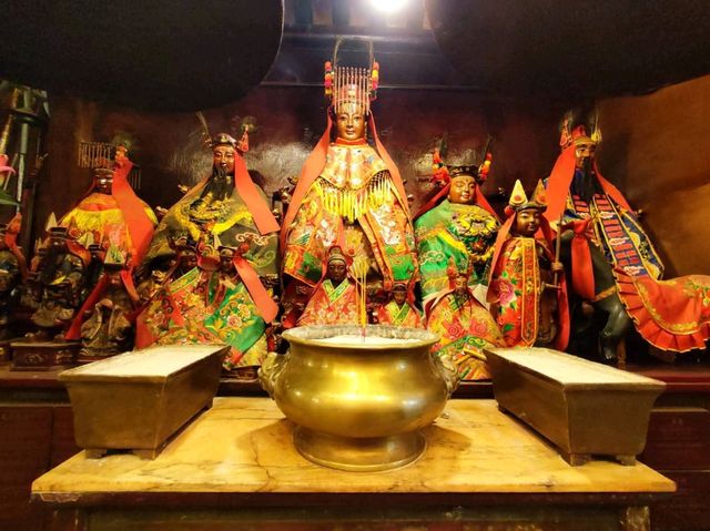 ขอพรเรื่องการเรียน วัดเก่าแก่ที่สุดเกาะฮ่องกง