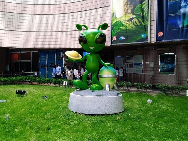 Exploring the Hong Kong Space Museum