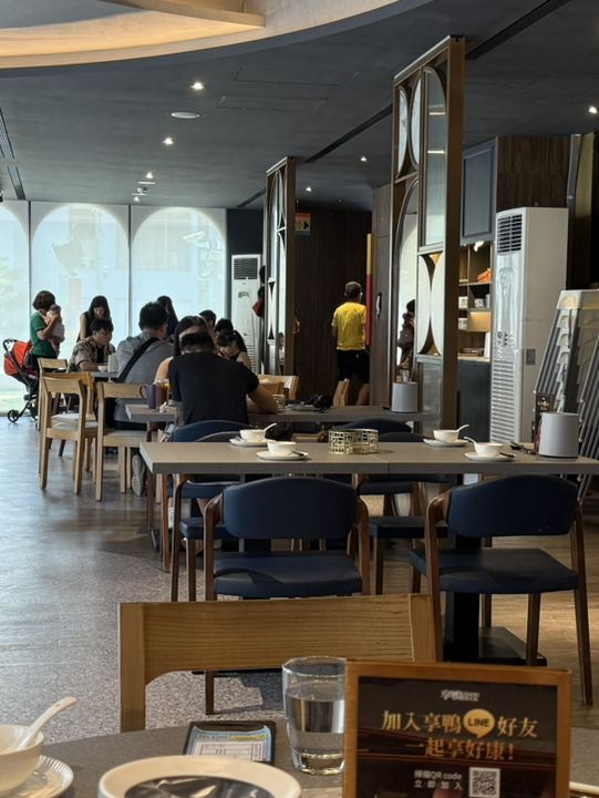 台中享鴨食記:王品集團下的烤鴨藝術 台中享鴨食記:王品集團下的烤鴨藝術